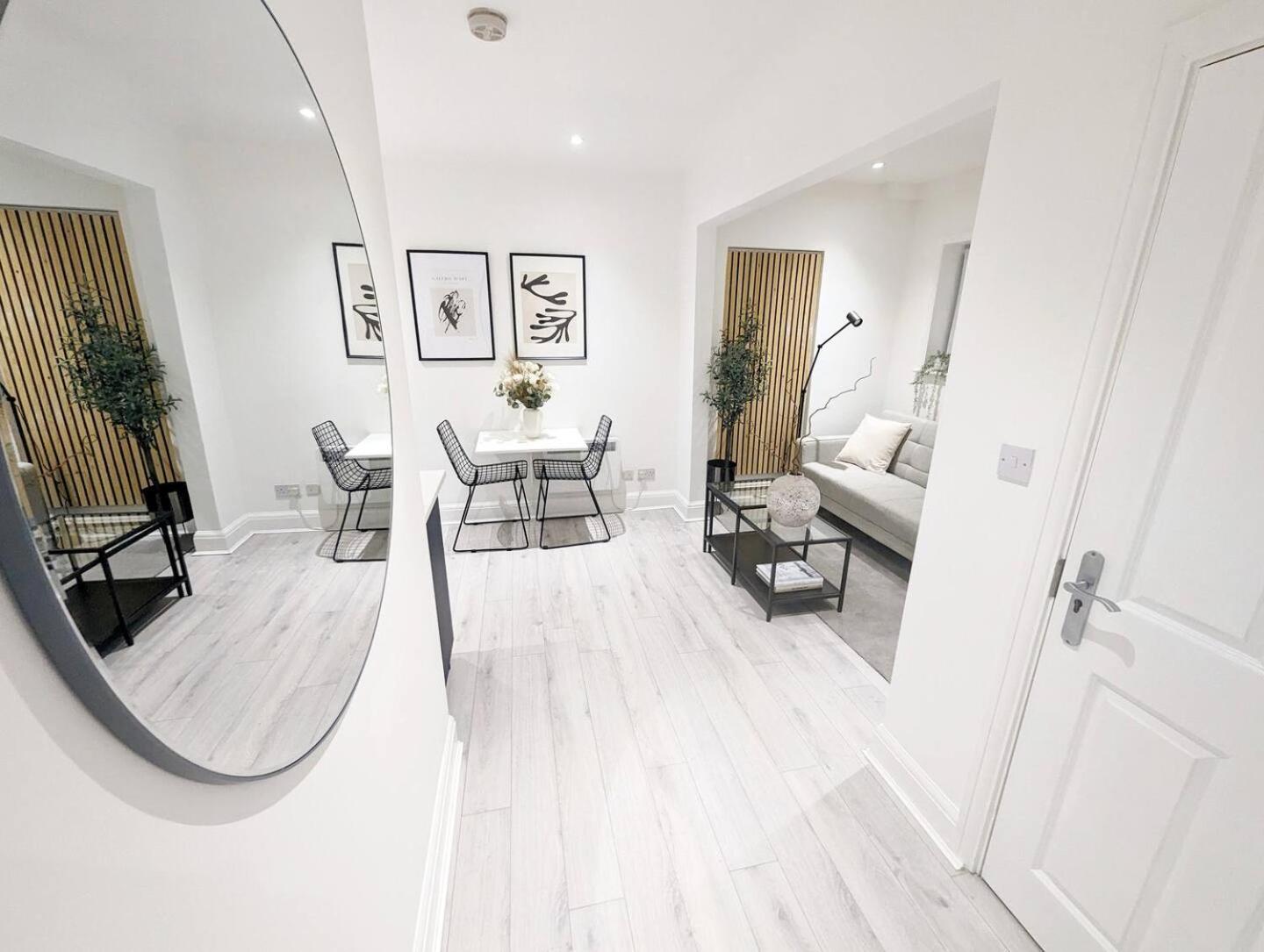 Quality Apartments Close To Tube Hendon Bagian luar foto