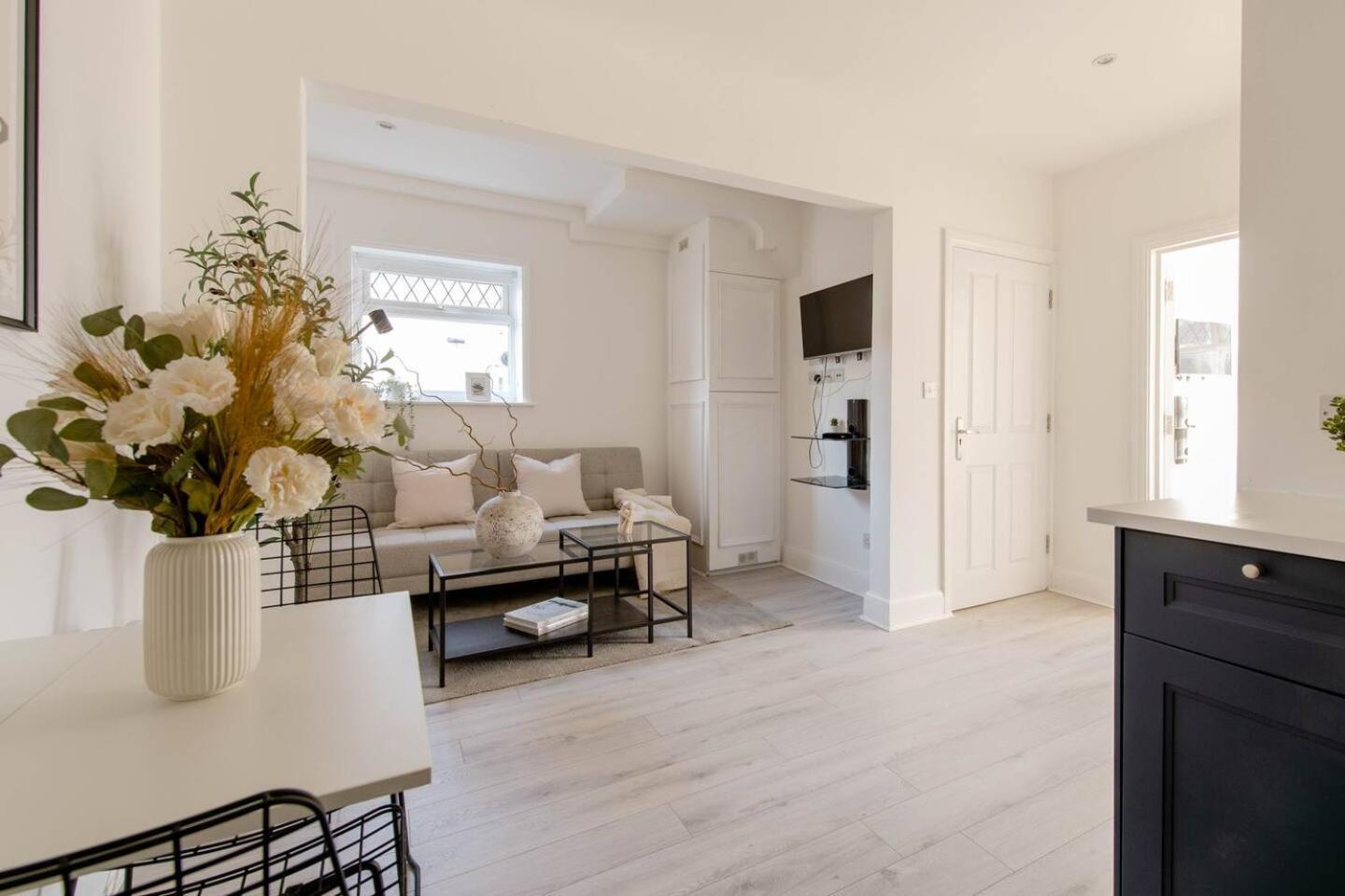 Quality Apartments Close To Tube Hendon Bagian luar foto
