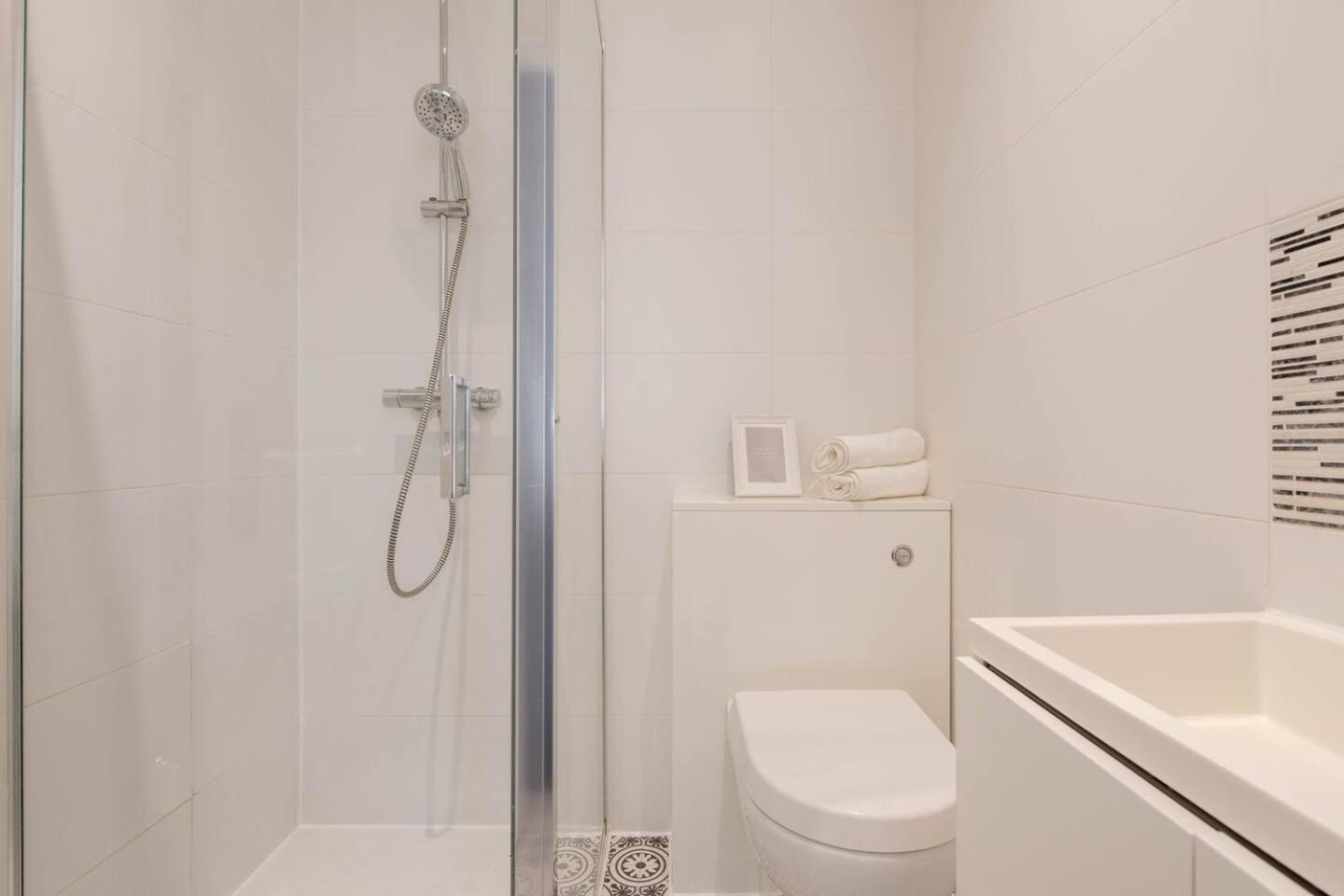 Quality Apartments Close To Tube Hendon Bagian luar foto