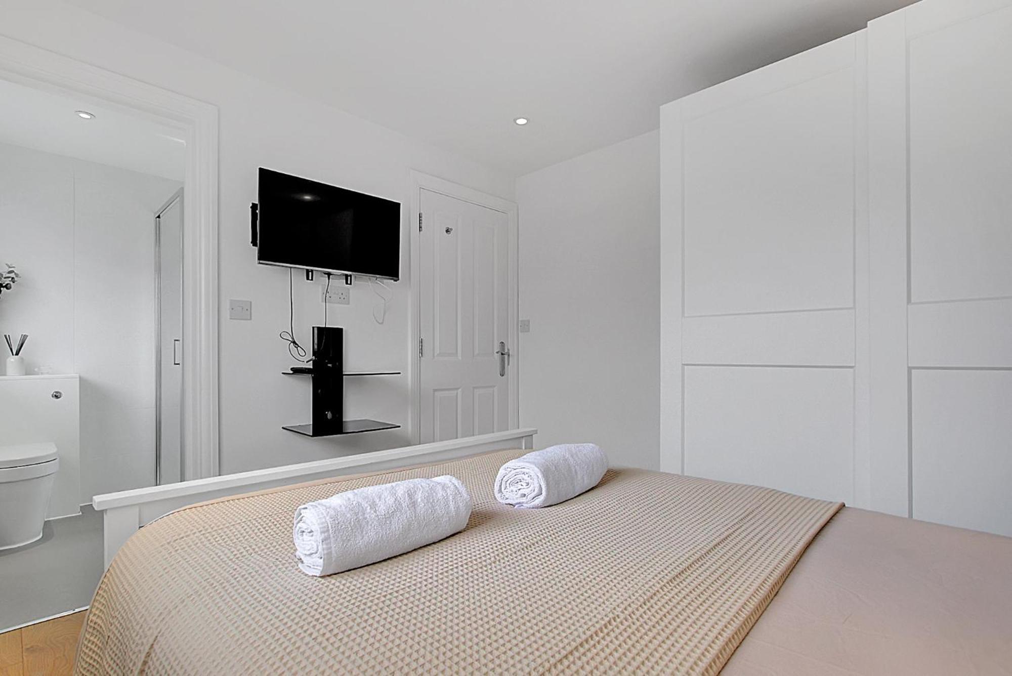 Quality Apartments Close To Tube Hendon Bagian luar foto