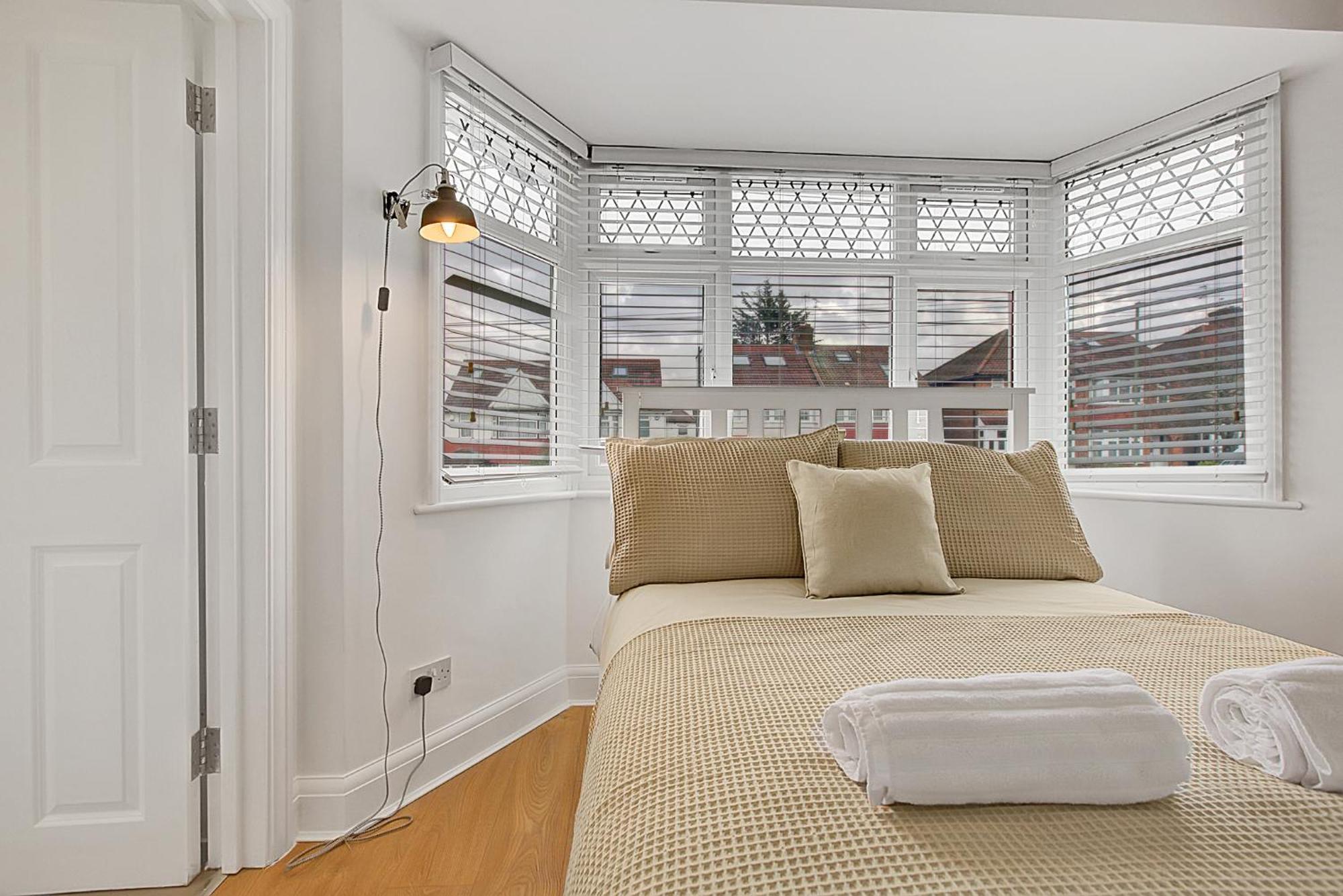 Quality Apartments Close To Tube Hendon Bagian luar foto