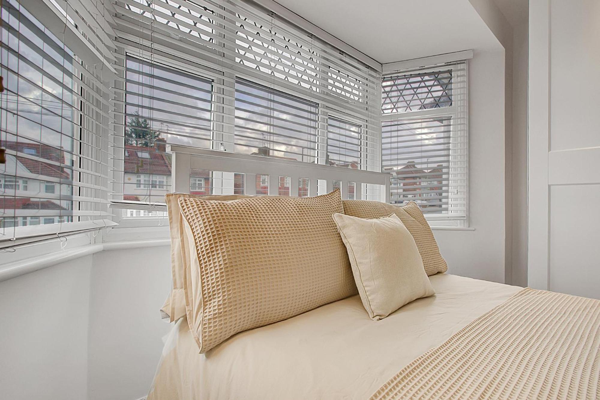 Quality Apartments Close To Tube Hendon Bagian luar foto